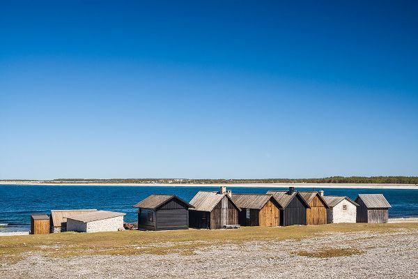Bibikow, Walter 아티스트의 Sweden-Faro Island-Kursviken-coastal farmers fishing shacks작품입니다.